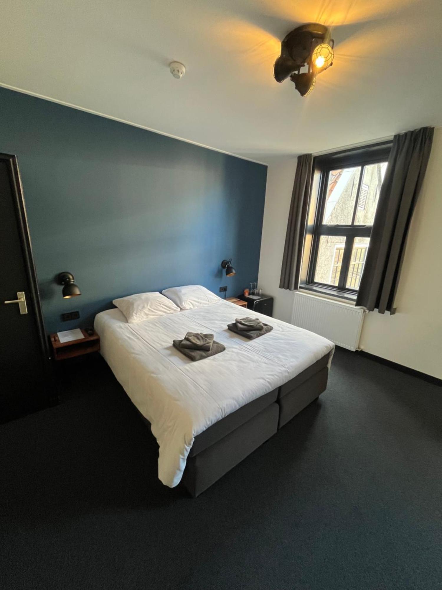 Hotel Grandcafe De Doelen Франкер Экстерьер фото